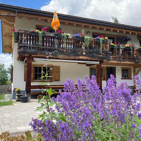 Ferienwohnung Uf Z'Enisch Klosters Exteriér fotografie