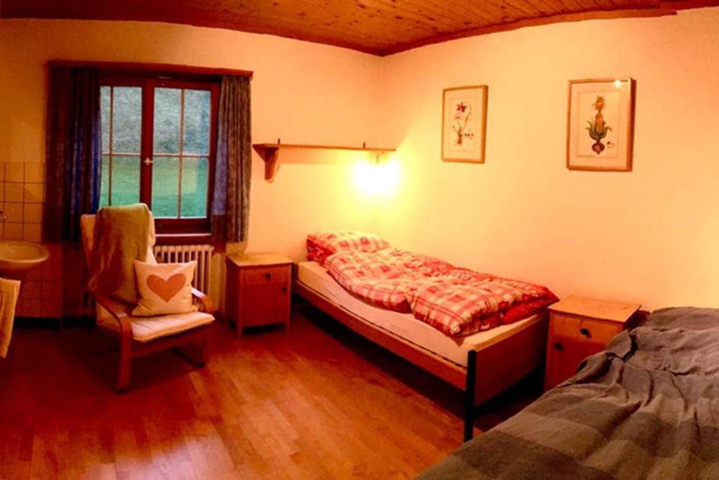 Ferienwohnung Uf Z'Enisch Klosters Exteriér fotografie