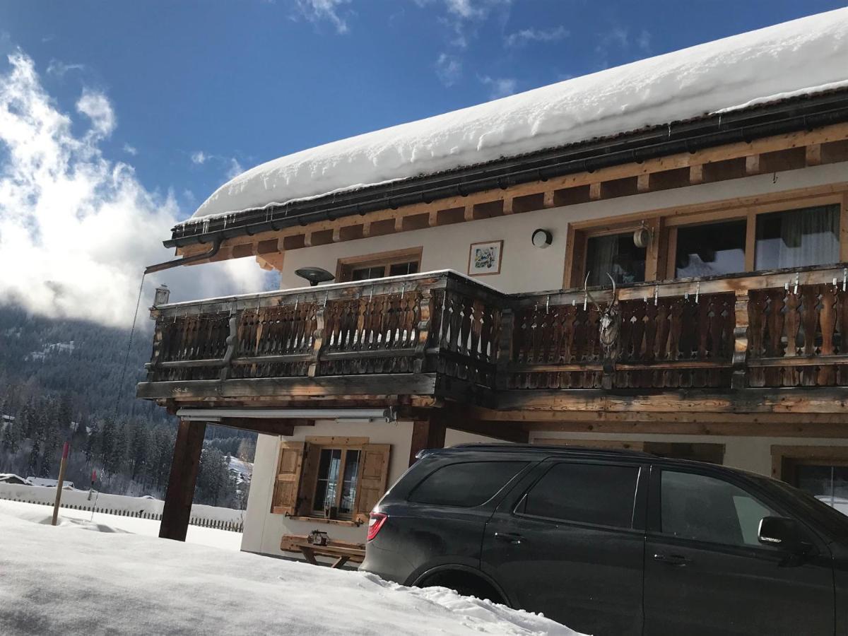 Ferienwohnung Uf Z'Enisch Klosters Exteriér fotografie