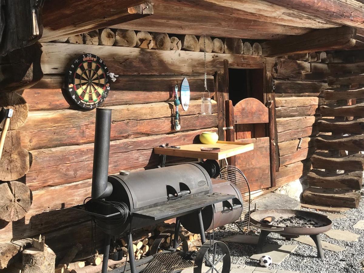 Ferienwohnung Uf Z'Enisch Klosters Exteriér fotografie