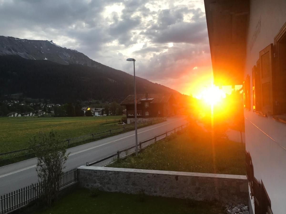 Ferienwohnung Uf Z'Enisch Klosters Exteriér fotografie