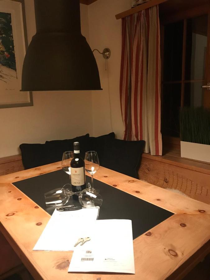 Ferienwohnung Uf Z'Enisch Klosters Exteriér fotografie